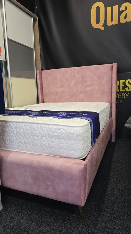 Sussex Wingback Frame