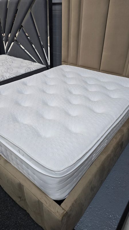 iCloud 4000 pocket box top mattress