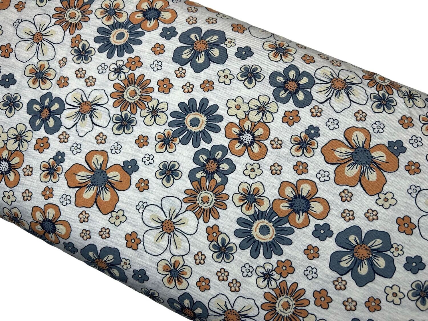 Jersey Melange Flowers auf Ecru