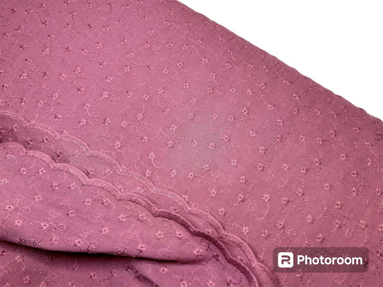 Baumwollstoff mit Stickerei Altmauve