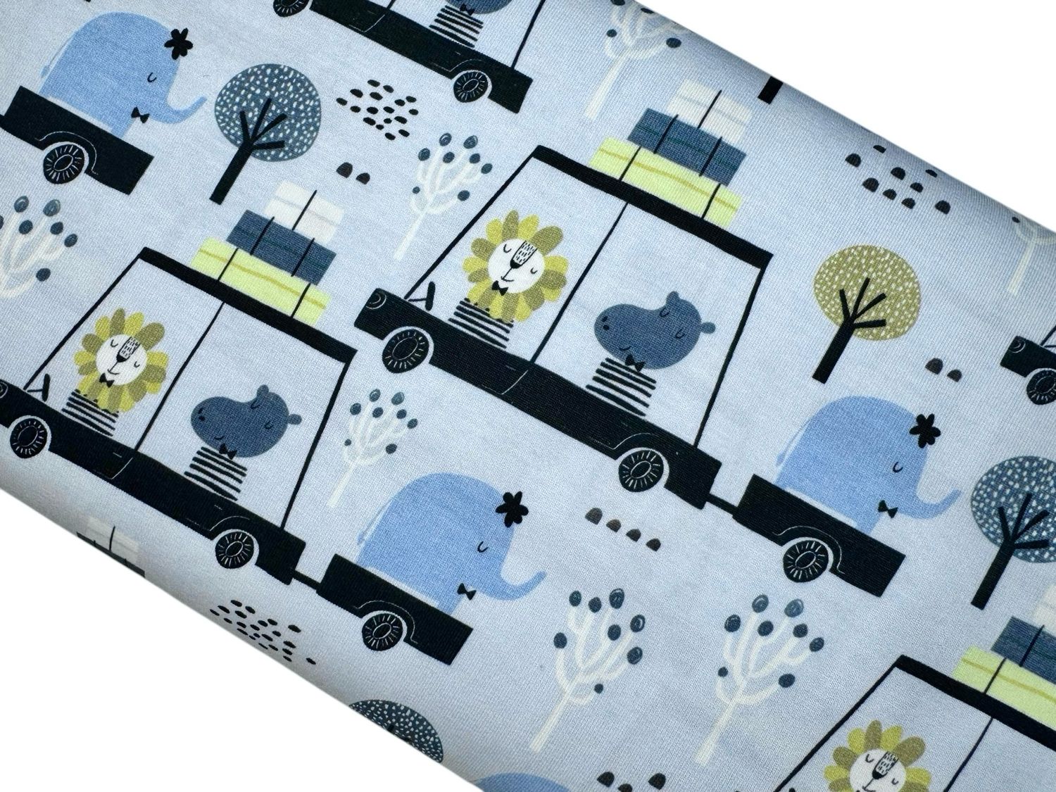 Jersey Elefanten und Löwen auf Hellblau - Fräulein von Julie Jersey Elefanten und Löwen auf Hellblau - Fräulein von Julie