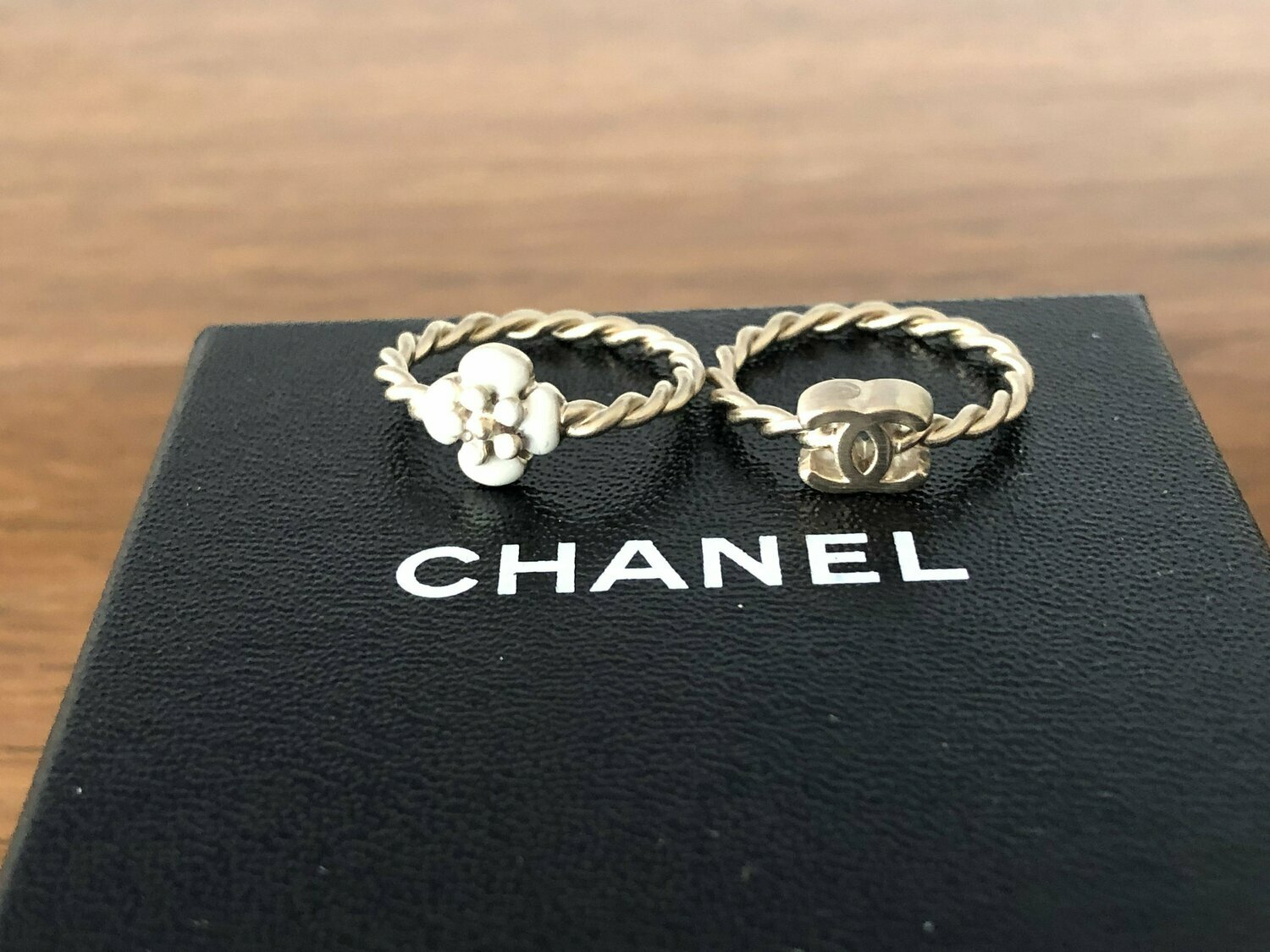 Vintage 90's CHANEL 2 pc Set CC Logo Gold / Beige Enamel / CAMELLIA  Stackable Cocktail Statement Ring Fashion Jewelry