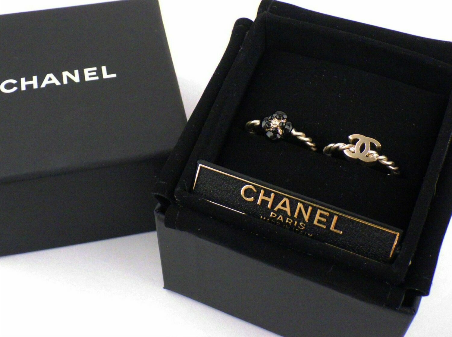 Chanel Fil de Camellia Diamond White Gold Cocktail Ring