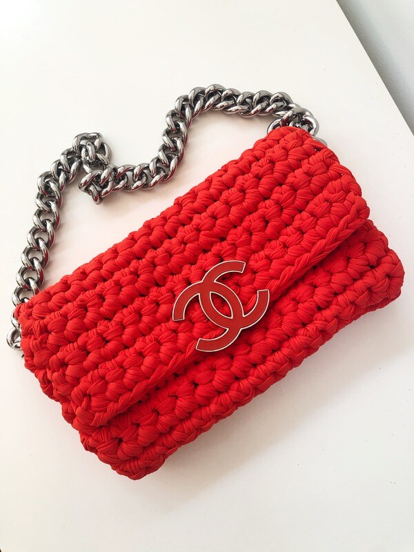 CHANEL CC PINK / RED CROCHET FLAP WITH THICK CHAIN