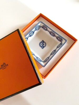 HERMES MONOGRAM CHAIN D'ANCRE TRINKET JEWELRY CATCH ALL ASHTRAY TRAY - BLUE / WHITE