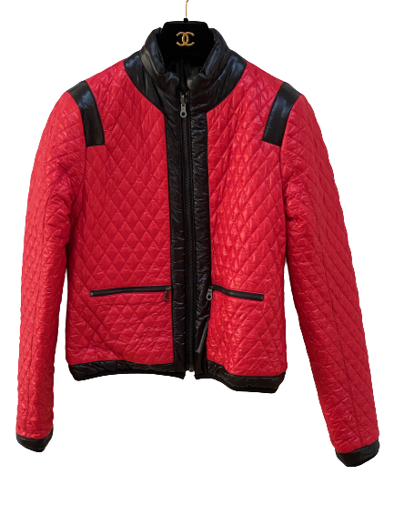 CHANEL CC LOGO REVERSIBLE PUFFER SKI SNOW WINTER COAT RED / BLACK FR 36 / US 4