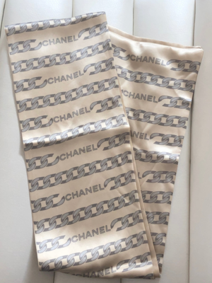 Vintage CHANEL CC Monogram Logo CHAIN Print Beige Ivory Gray Silk Scarf Wrap Hair Tie Twilly