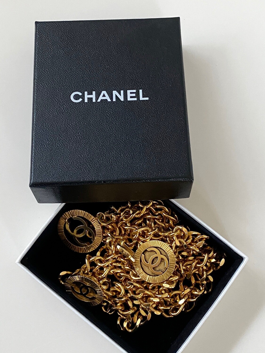 CHANEL VINTAGE CC GOLD TRIPLE CHAIN MEDALLION BELT