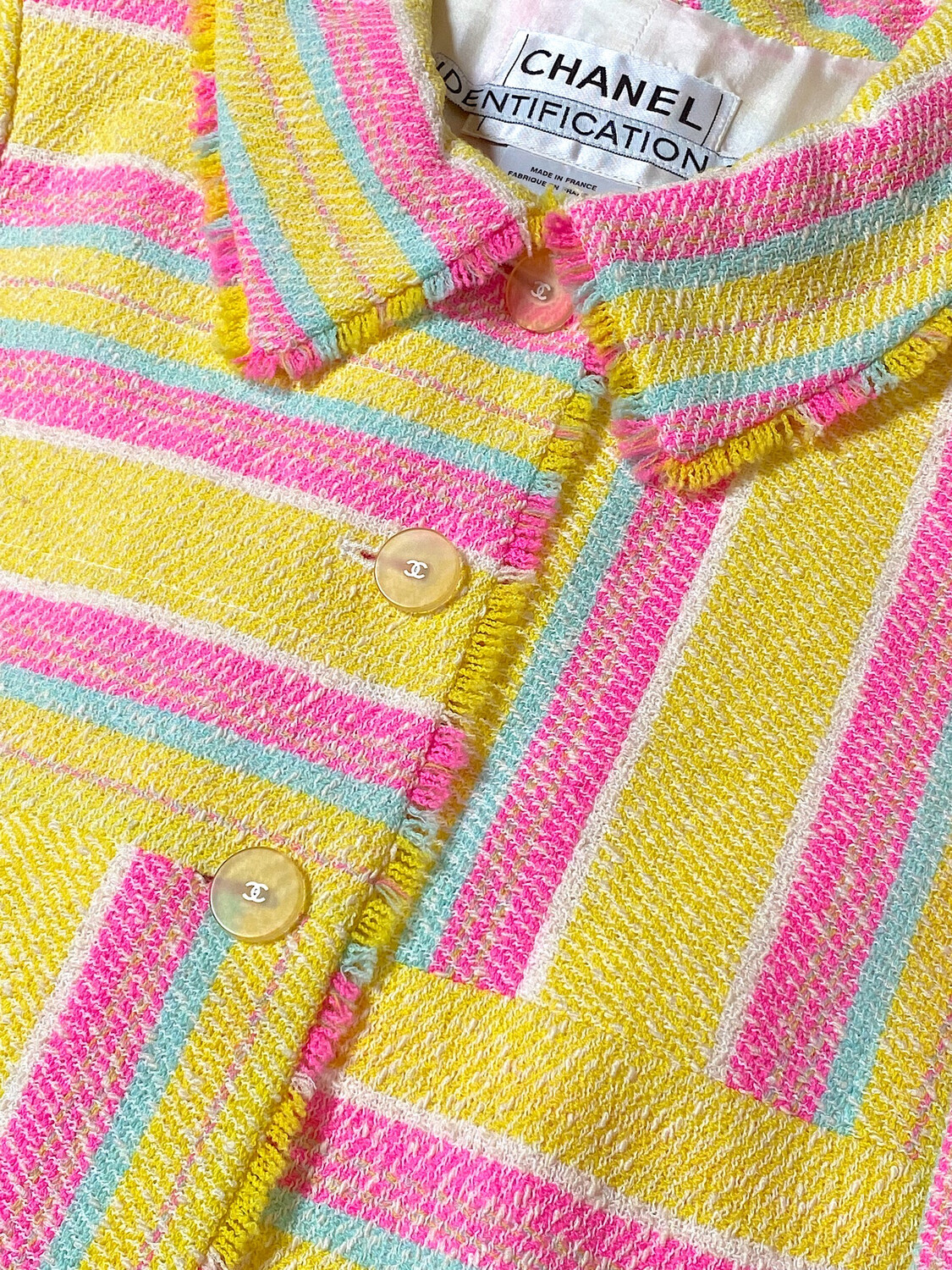 CHANEL TWEED YELLOW PINK BLUE BLAZER JACKET FR 38