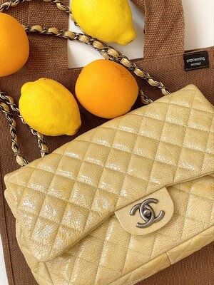 CHANEL CC JUMBO YELLOW QUILTED PATENT LEATHER JUMBO FLAP