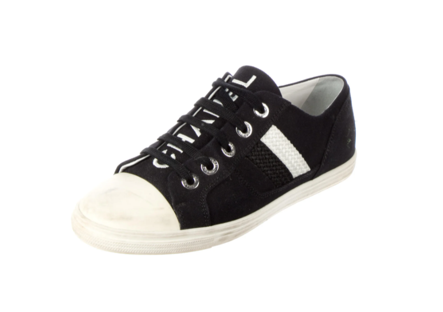CHANEL LETTER LOGO CC VINTAGE BLACK SNEAKERS IT 37.5