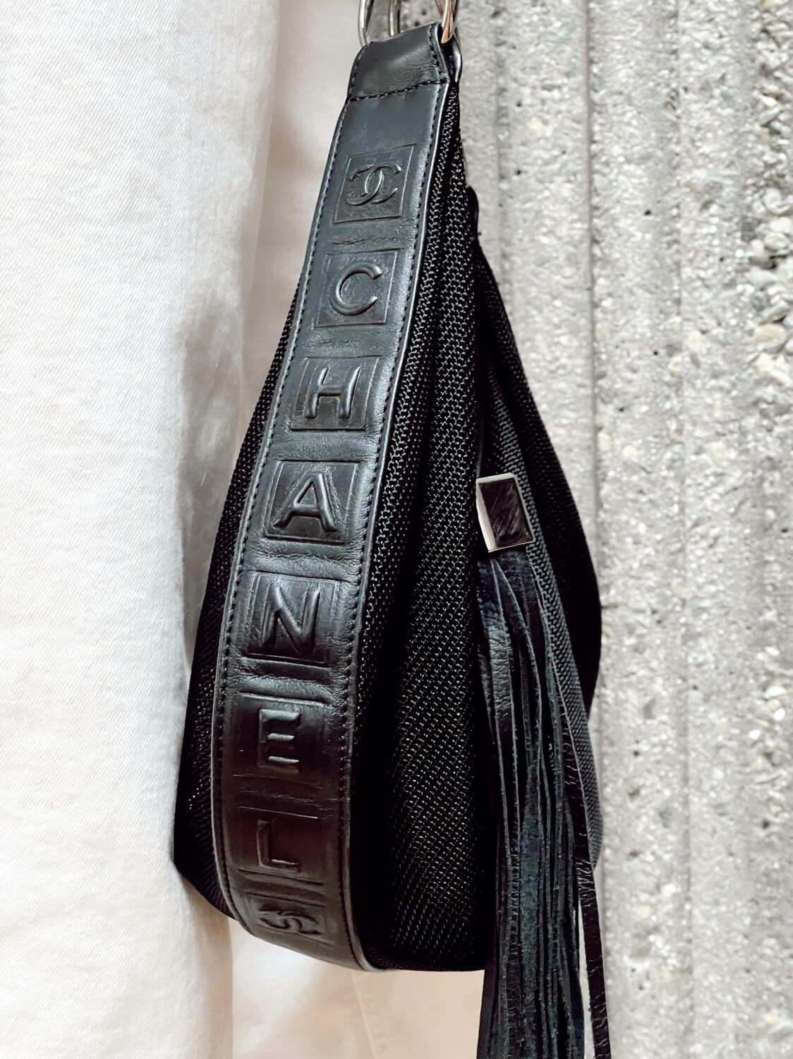 CHANEL CC LETTER LOGO BLACK MESH LEATHER SHOULDER BAG WITH TASSEL