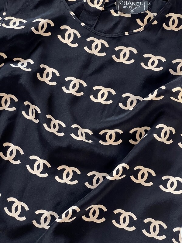 CHANEL VINTAGE CC LOGO PRINT SILK TANK TOP BLOUSE