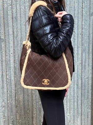 CHANEL VINTAGE BROWN QUILTED SUEDE LEATHER AND SHEARLING XL FLAP SHOULDER BAG