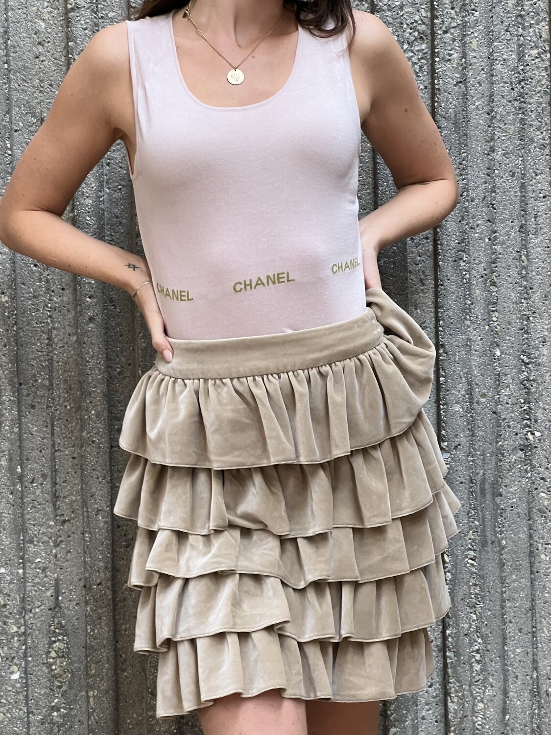CHANEL VINTAGE 2001 BEIGE TIERED RUFFLE SKIRT FR 34