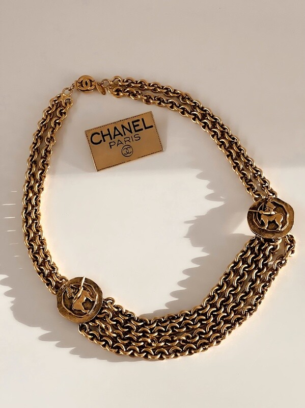 CHANEL VINTAGE GOLD TRIPLE CHAIN CC LOGO LION MEDALLION NECKLACE