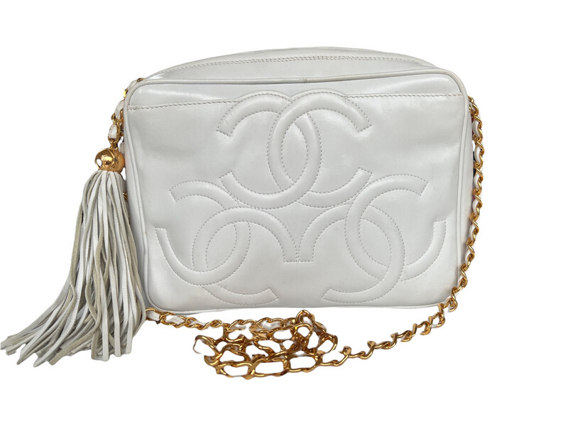 CHANEL VINTAGE TRIPLE CC WHITE LEATHER CAMERA BAG W TASSEL