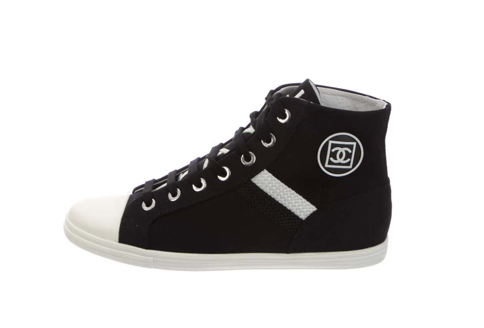 CHANEL LETTER LOGO CC VINTAGE BLACK HIGH TOP SNEAKERS IT 41