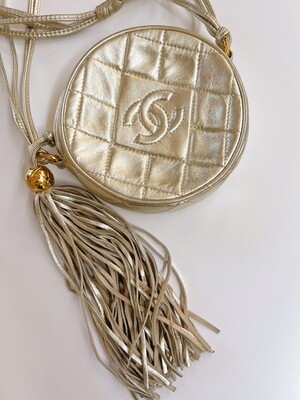 CHANEL VINTAGE GOLD LEATHER CC ROUND CIRCLE MINI CROSSBODY WITH TASSEL