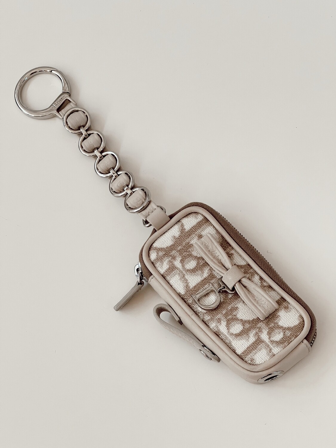 Coach Vintage monogram signature gold chain wristlet mini purse