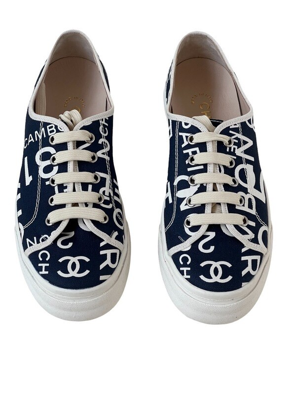 CHANEL VINTAGE CC RUE CAMBON PRINT NAVY WHITE SNEAKERS IT 38