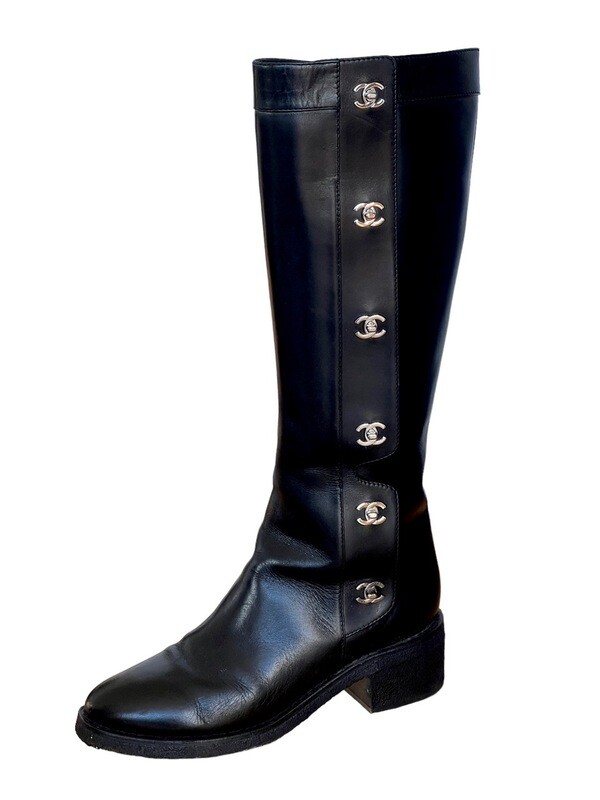 CHANEL CC LOGO TURN LOCK BLACK LEATHER RIDING BOOTS OTK IT 37.5 / US 6.5 - 7
