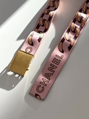 VINTAGE CHANEL PINK CHAIN PRINT LOGO WEBBING BELT WITH GOLD BUCKLE