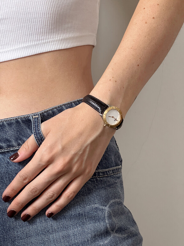 VINTAGE FENDI FF LOGO DARK BROWN LEATHER BRACELET WRIST WATCH LADIES