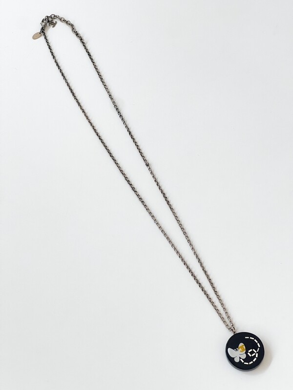 CHANEL VINTAGE BLACK RESIN CC BUTTERFLY 2 SIDED PENDANT NECKLACE