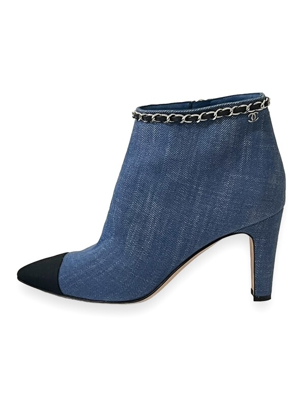 CHANEL DENIM CAP TOE BOOTS WITH CHAIN AND CC CHARMS IT 38
