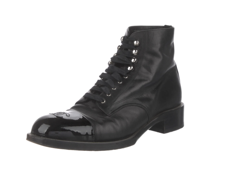 CHANEL CC LOGO BLACK LEATHER LACE UP COMBAT BOOTS BOOTIES  IT 38.5