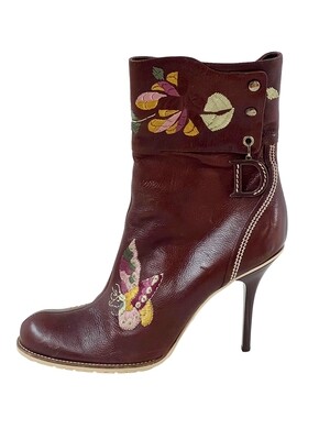 CHRISTIAN DIOR LEATHER. EMBROIDERED BOOTS WITH CD CHARM IT 39