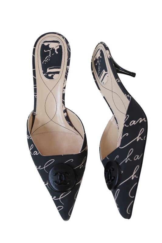 CHANEL VINTAGE CAMBON FABRIC CC PRINT MULES HEELS / IT 38.5