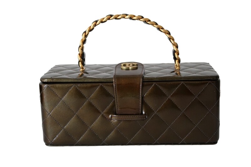 RARE CHANEL VINTAGE KHAKI GREEN QUILTED PATENT LEATHER BOX BAG WITH METAL CHAIN HANDLE