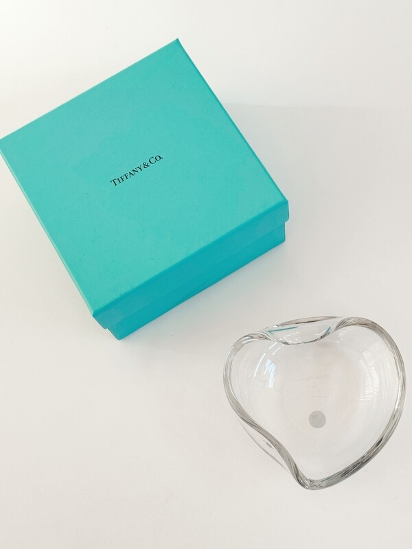 TIFFANY AND CO ELSA PERETTI OPEN HEART GLASS BOWL