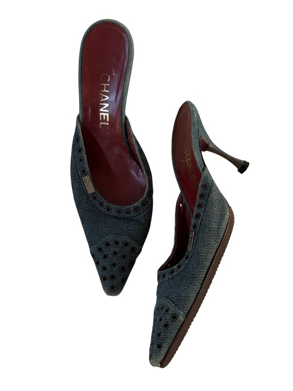CHANEL LOGO DENIM GROMMET MULES HEELS IT 37 / US 6 - 6.5