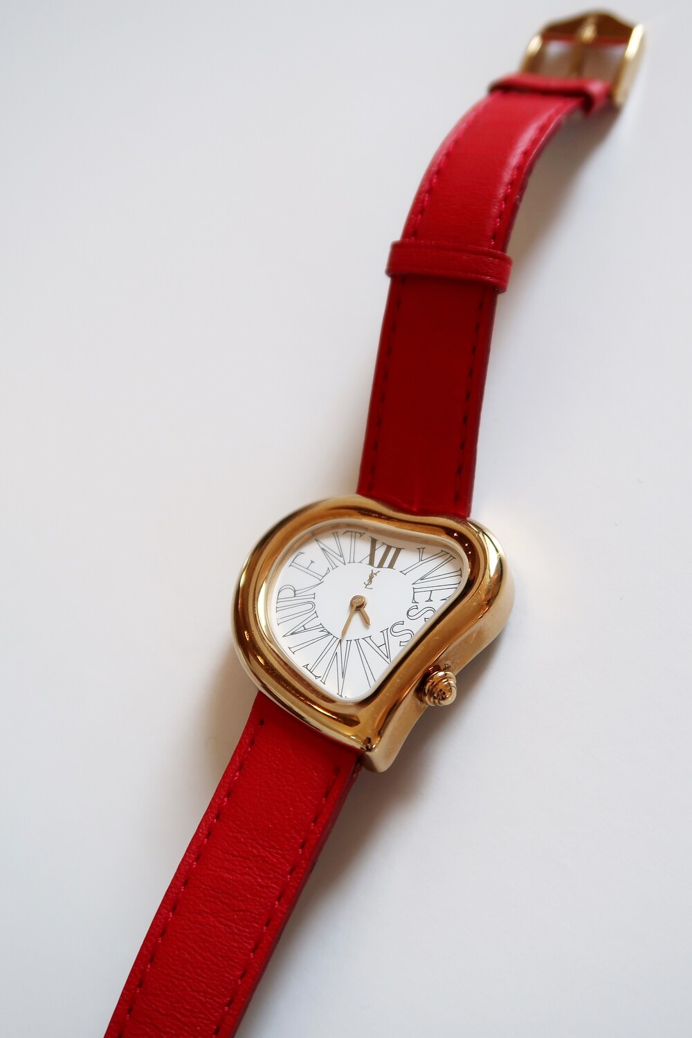 VINTAGE YSL YVES SAINT LAURENT HEART WRIST WATCH LADIES
