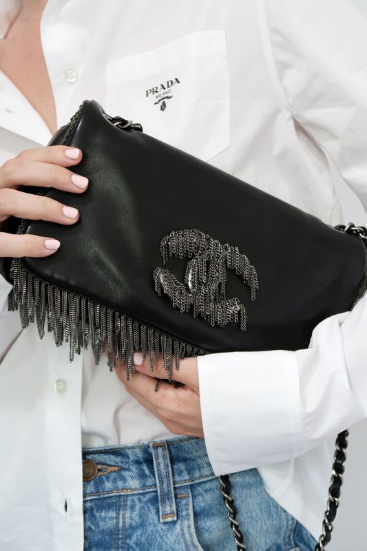 CHANEL CC CHAIN FRINGE BLACK LEATHER FLAP SHOULDER BAG