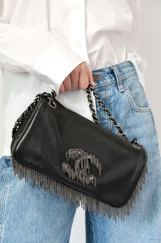 CHANEL CC CHAIN FRINGE BLACK LEATHER FLAP SHOULDER BAG