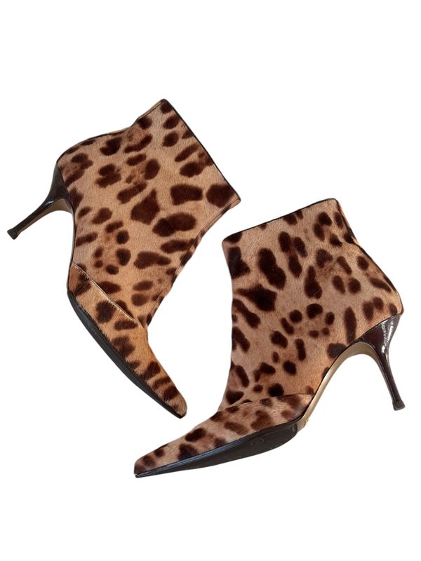 DOLCE &amp; GABBANA CHEETAH LEOPARD ANIMAL PRINT PONY HAIR POINTED TOE BOOTS / IT 40
