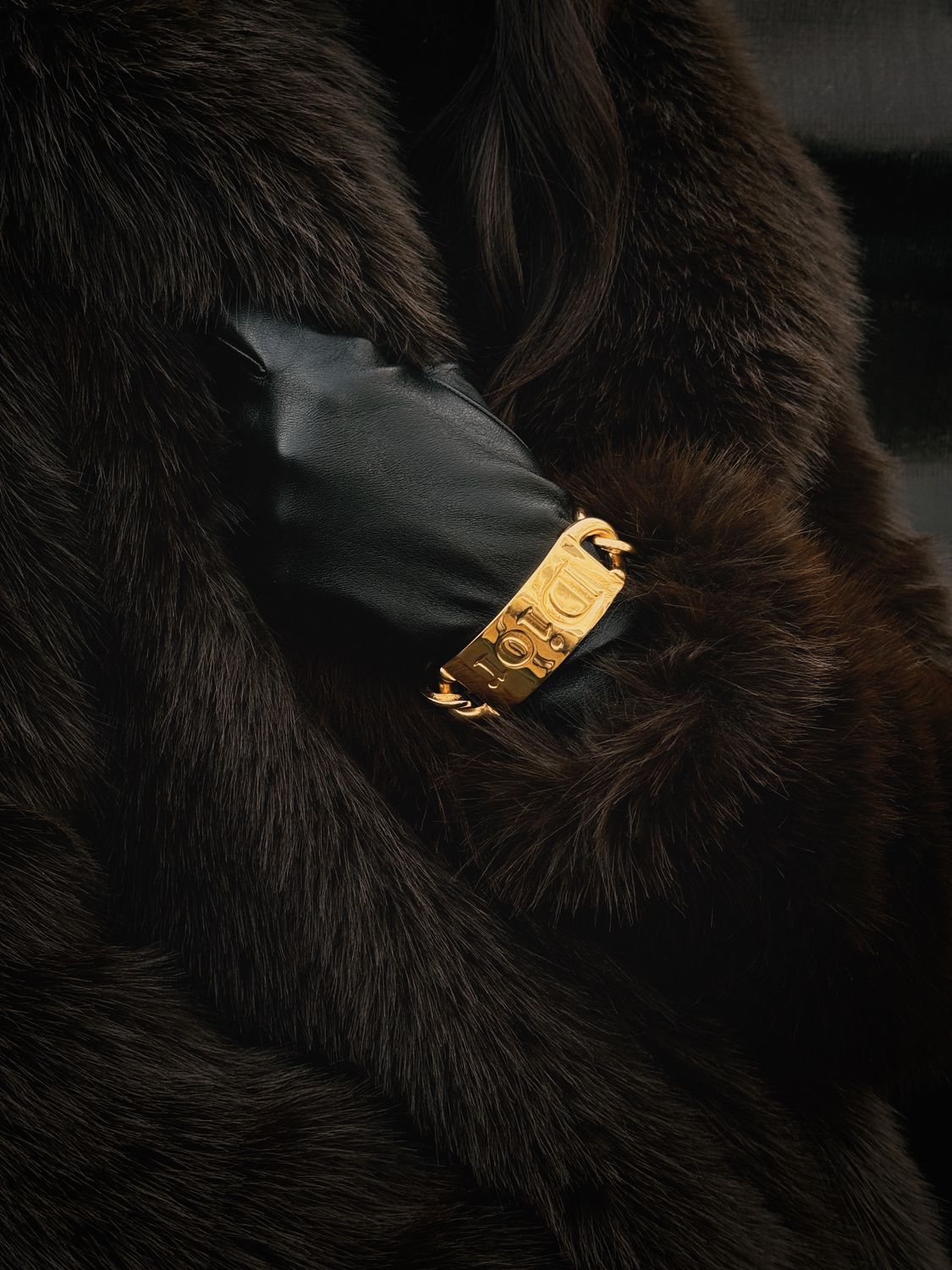 CHRISTIAN DIOR VINTAGE LOGO CUFF BUCKLE BRACELET