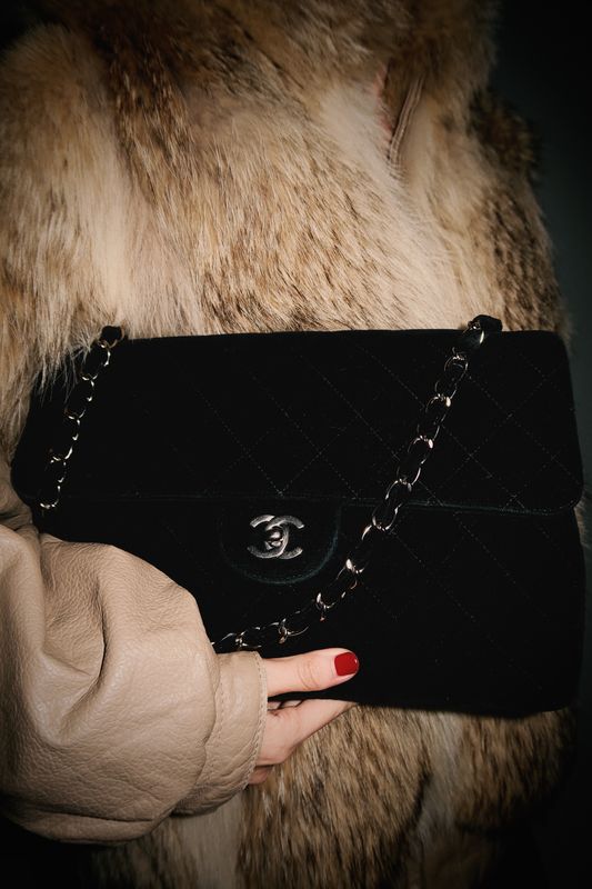 CHANEL VINTAGE BLACK QUILTED VELVET LARGE MAXI JUMBO FLAP SHOULDER BAG