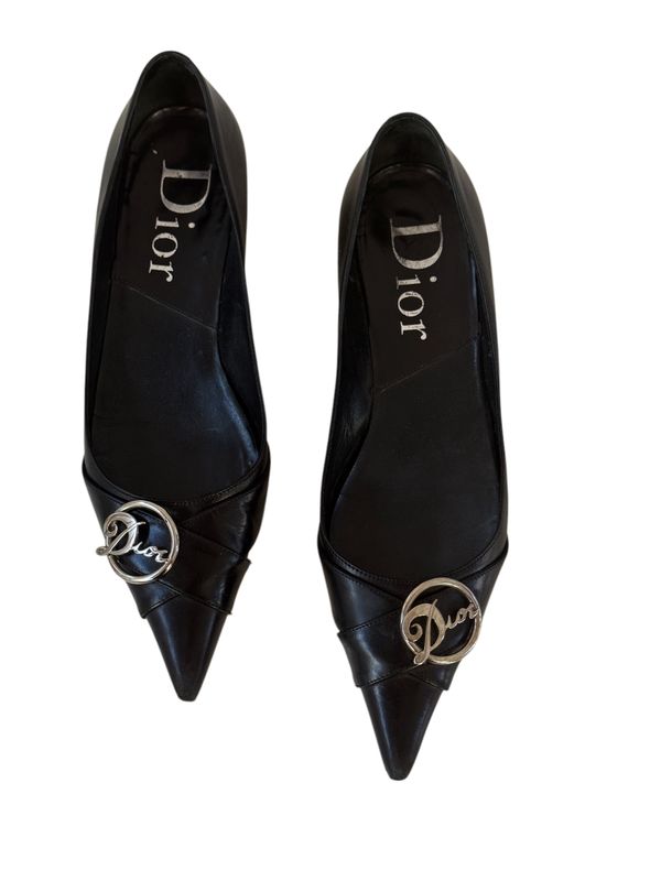 CHRISTIAN DIOR VINTAGE LOGO BLACK FLATS WITH LOGO PLATE 37.5