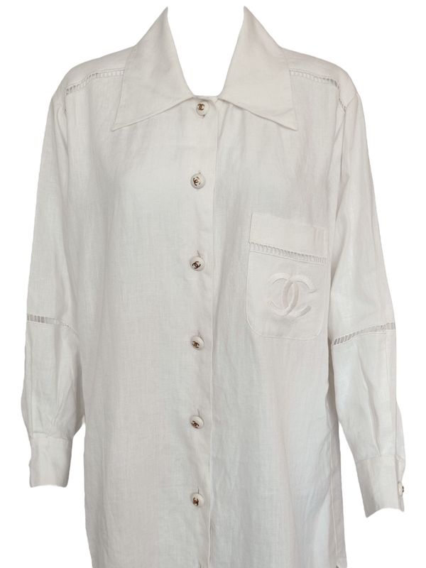 CHANEL RARE VINTAGE WHITE CC OVERSIZED BUTTON DOWN BLOUSE TOP