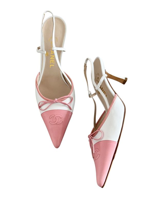 CHANEL VINTAGE WHITE AND PINK LEATHER CC SLINGBACK HEELS / IT 39.5