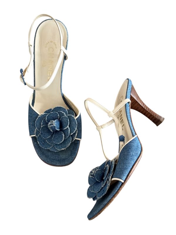 CHANEL VINTAGE CC FLORAL DENIM SANDALS HEELS / IT 38.5