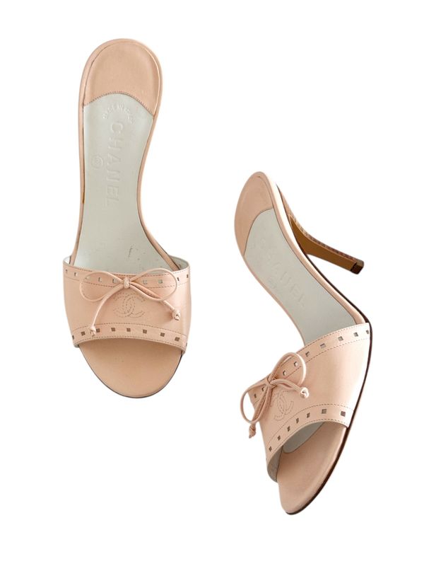 CHANEL VINTAGE CC LOGO PINK LEATHER SLIDES HEELS WITH BOW / IT 37