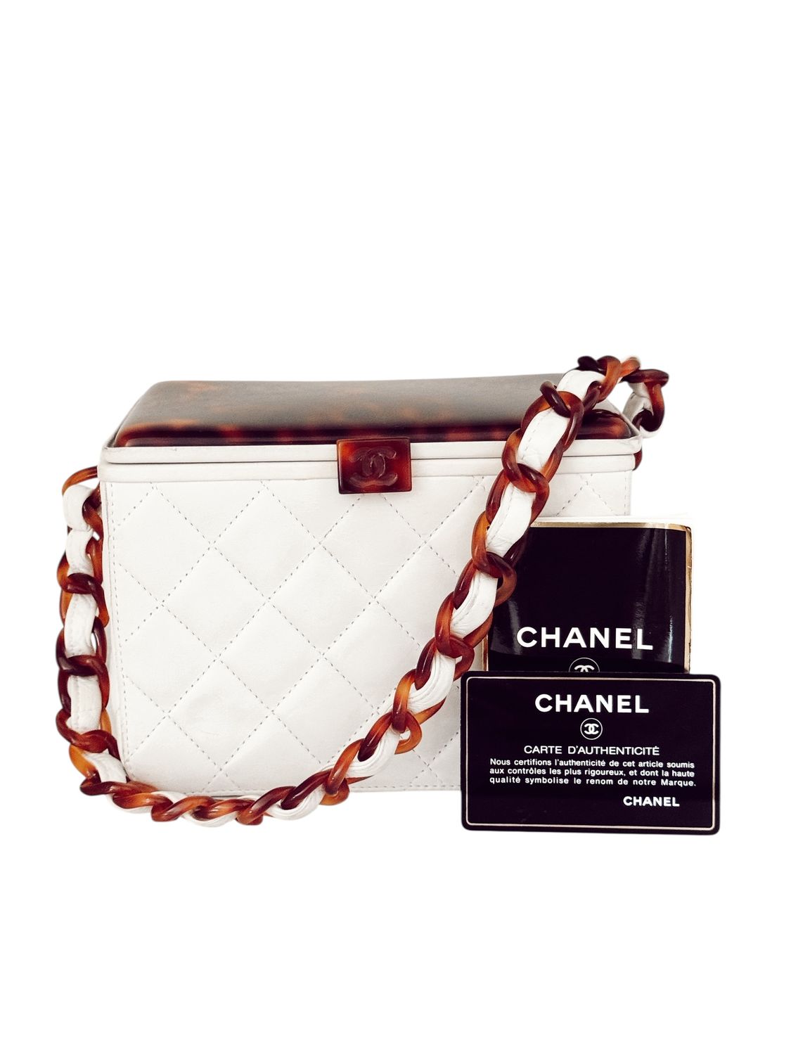 CHANEL VINTAGE WHITE QUILTED LEATHER MATELASSE BOX FLAP VANITY WITH TORTOISE DETAILS