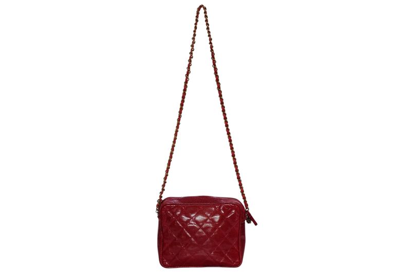 CHANEL VINTAGE LIZARD LEATHER QUILTED CAMERA BAG WITH CC CHARM