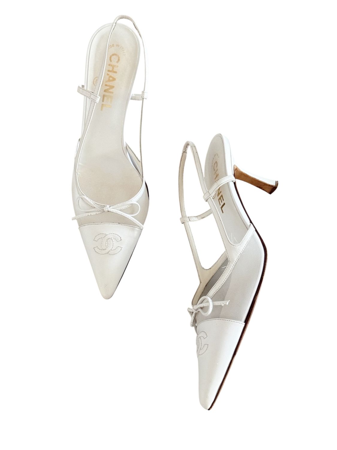 CHANEL VINTAGE SHEER MESH AND WHITE LEATHER CC SLINGBACK HEELS / IT 38.5